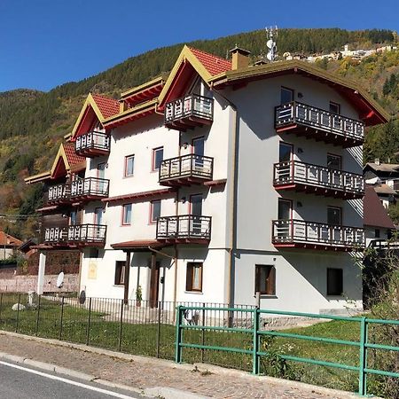 Alpin Star Apartment Temu Exterior photo
